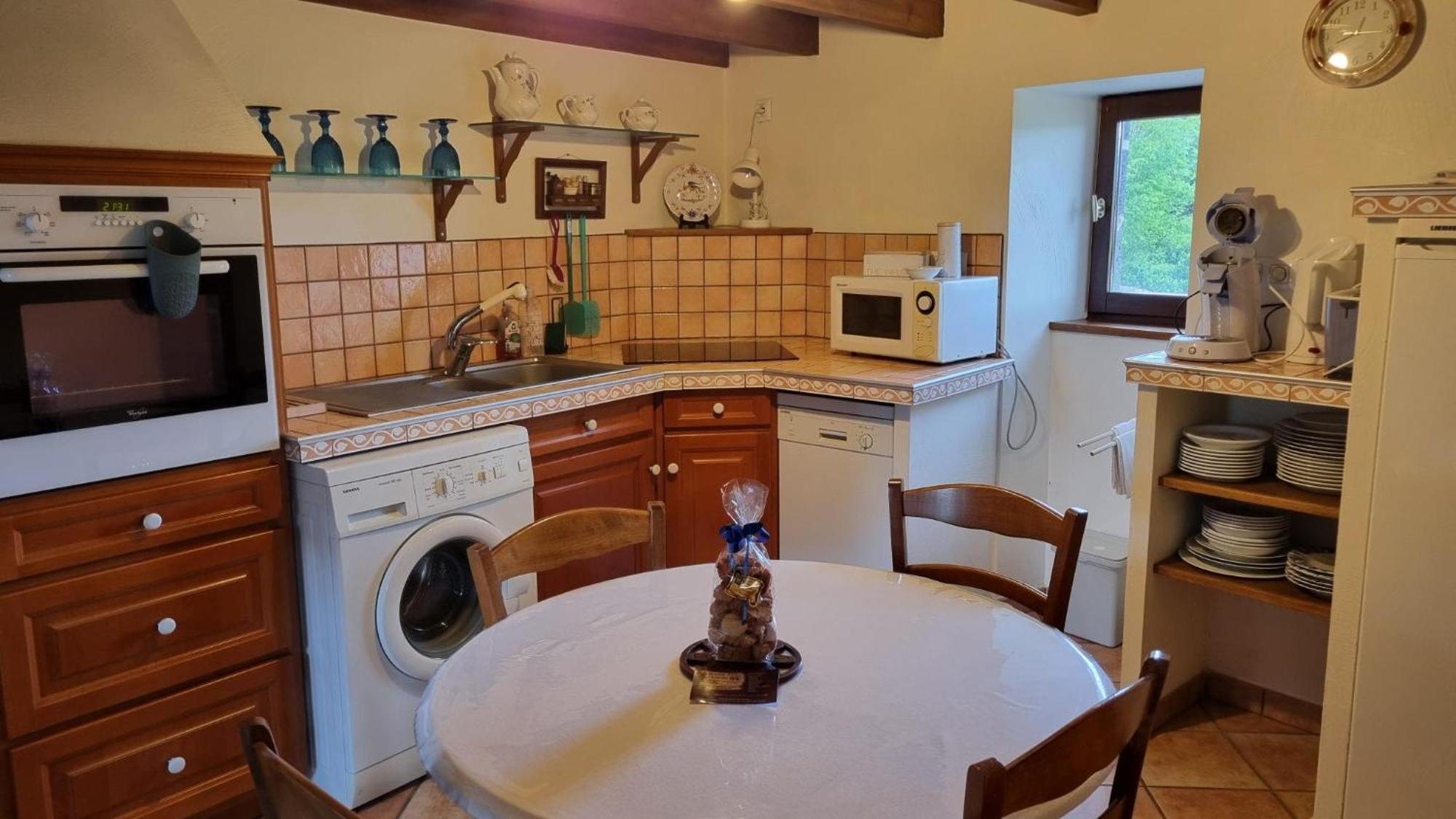 L'Oustalou - Wifi - Jardin - Campagne Villeneuve (Puy-de-Dome) Exterior foto